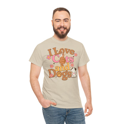 Love Cats and Dogs Tshirt - Hunde und Katzen liebhaber Tshirt